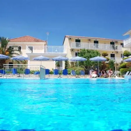 Danny's & Kali Pigi Hotel 2*